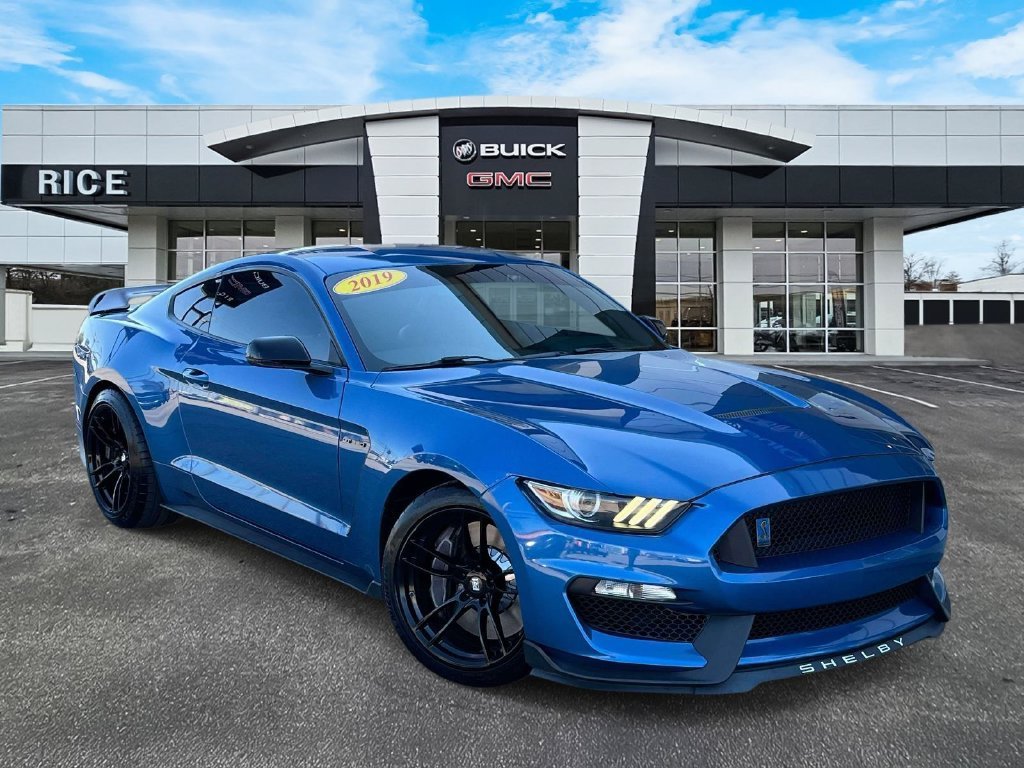 2019 Ford Mustang