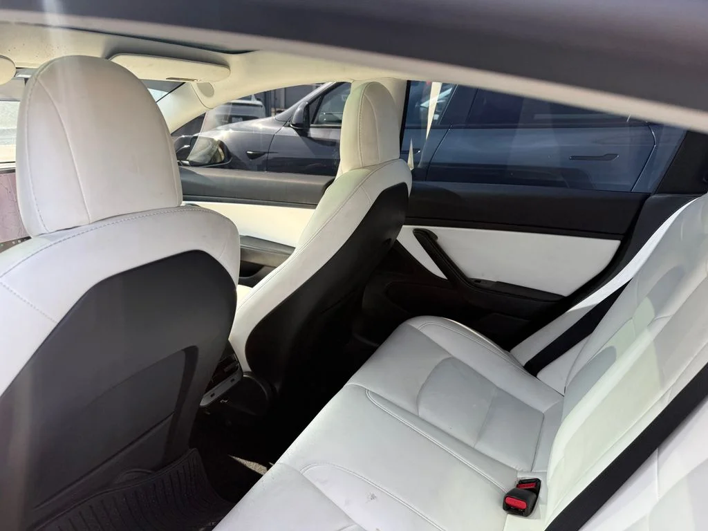 Used 2019 Black Tesla Standard Range Plus image 18