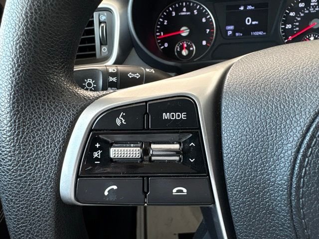 Used 2019 Titanium Silver Kia LX image 21