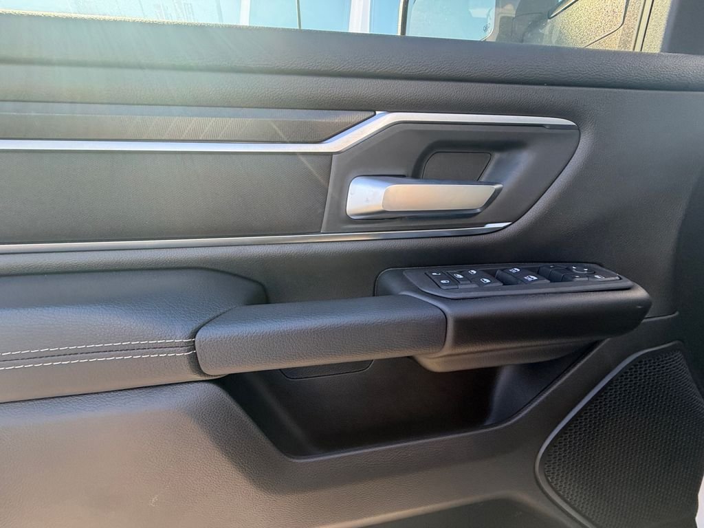 2025 RAM 1500 Big Horn/Lone Star - Photo 11