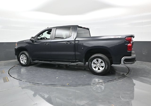 Used 2023 Dark Ash Metallic Chevrolet LT image 4