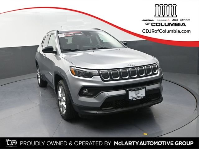 2022 Jeep Compass Latitude Lux 4X4's photo