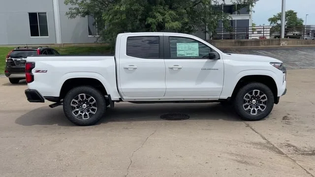2026 Chevrolet Colorado Z71 - Photo 9