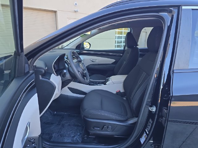 Used 2024 Black Hyundai SEL image 13