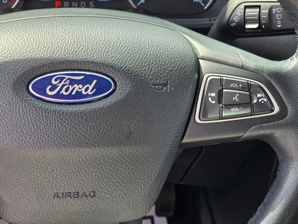 Used 2020 Black Ford SE image 18