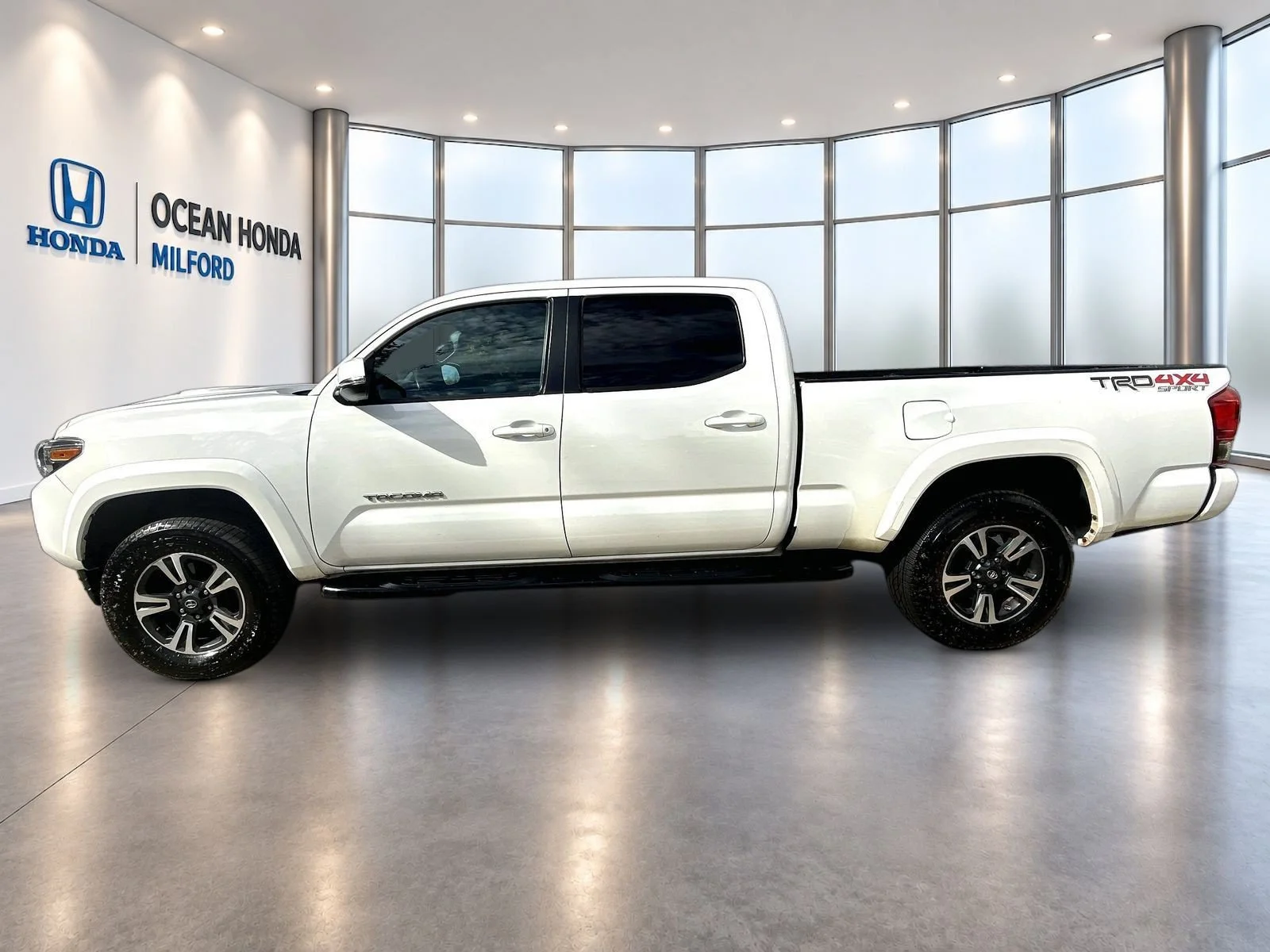 Used 2016 Super White Toyota TRD Sport image 9