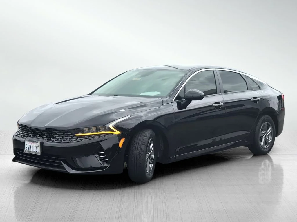 2021 Kia K5 LXS - Photo 8