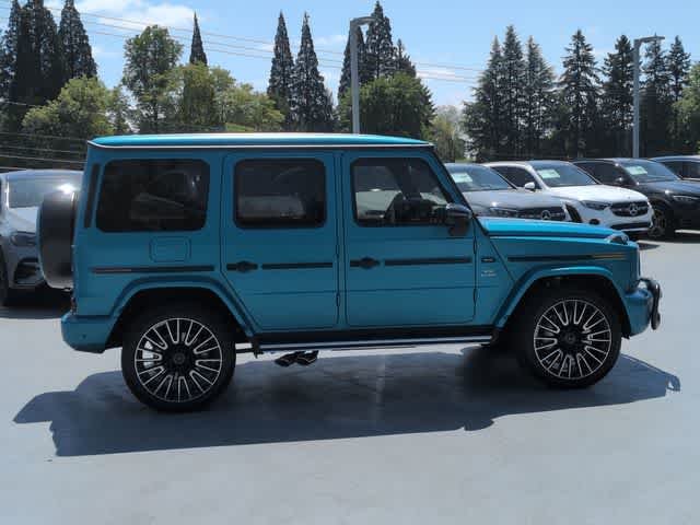 New 2026 MANUFAKTUR hyper blue magno Mercedes-Benz AMG® G 63 SUV image 9