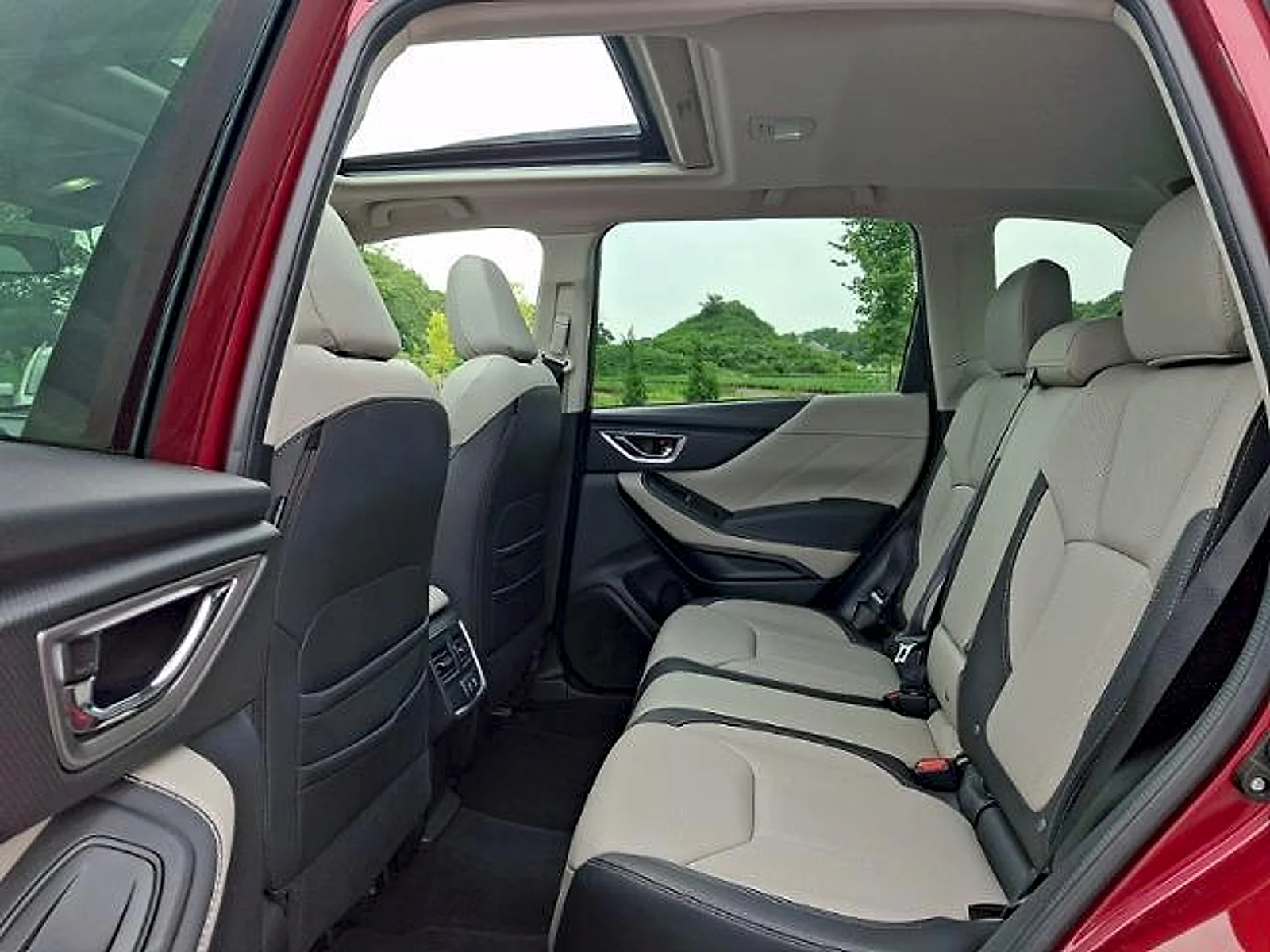 Used 2022 Crimson Red Pearl Subaru Limited image 11
