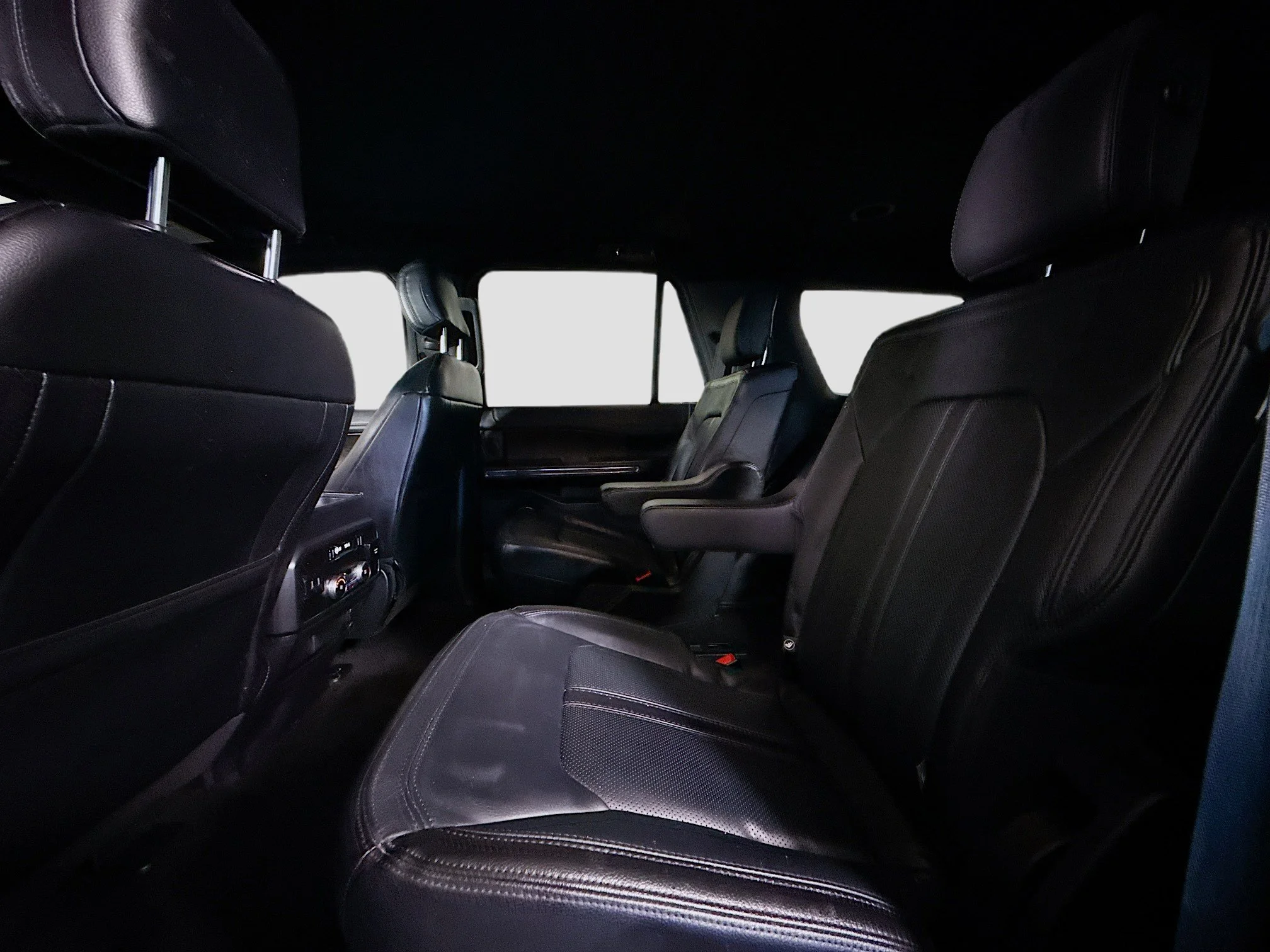 Used 2019 Agate Black Metallic Ford Limited image 21