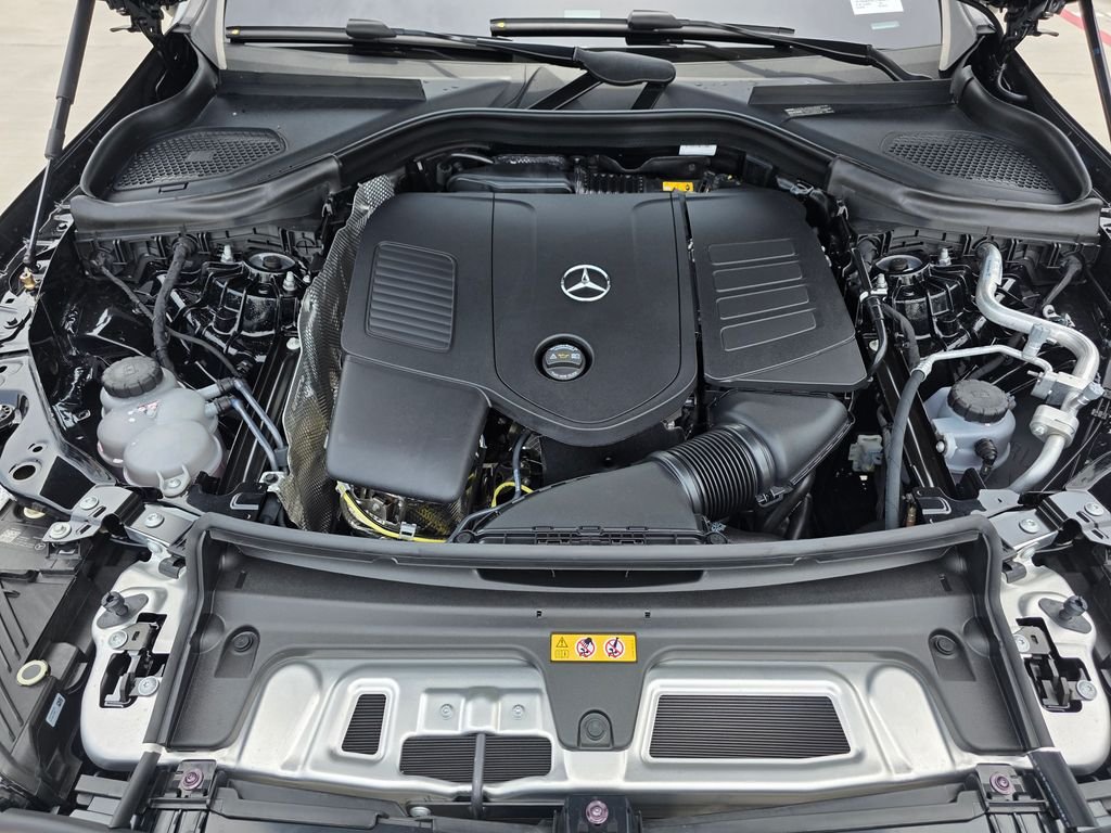 New 2026 Black Mercedes-Benz GLC 300 image 14
