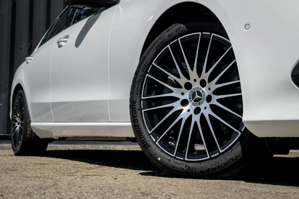 New 2026 Polar White Mercedes-Benz C 300 image 7