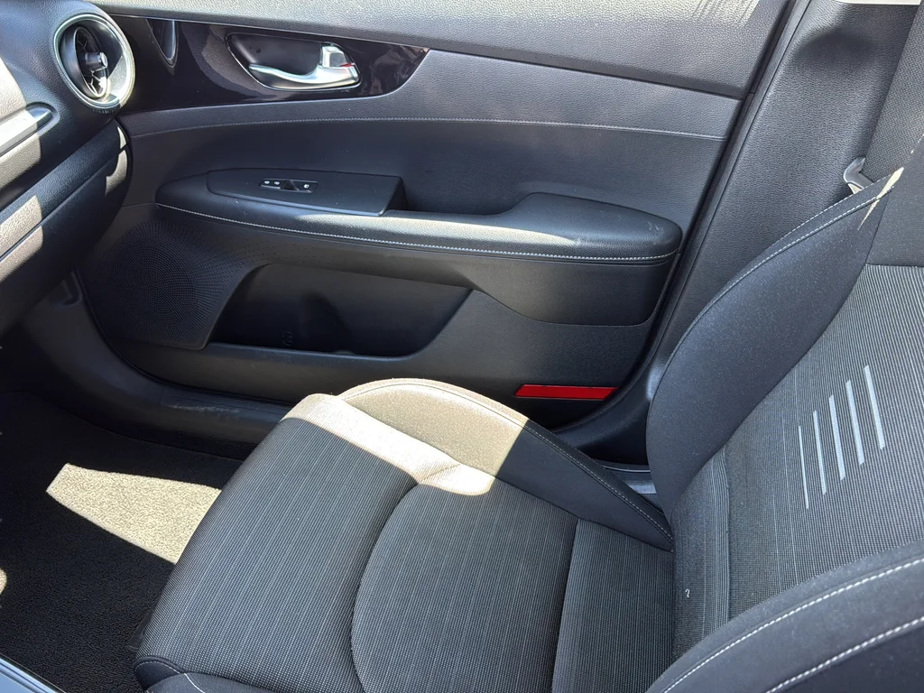 Certified Used 2019 Blue Kia S image 24