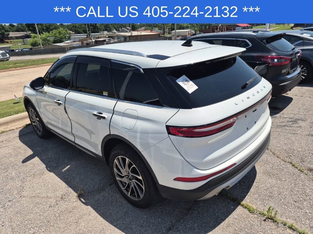 Used 2021 White Lincoln Standard image 5