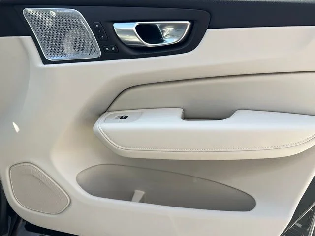 2026 Volvo XC60 Ultra - Photo 31