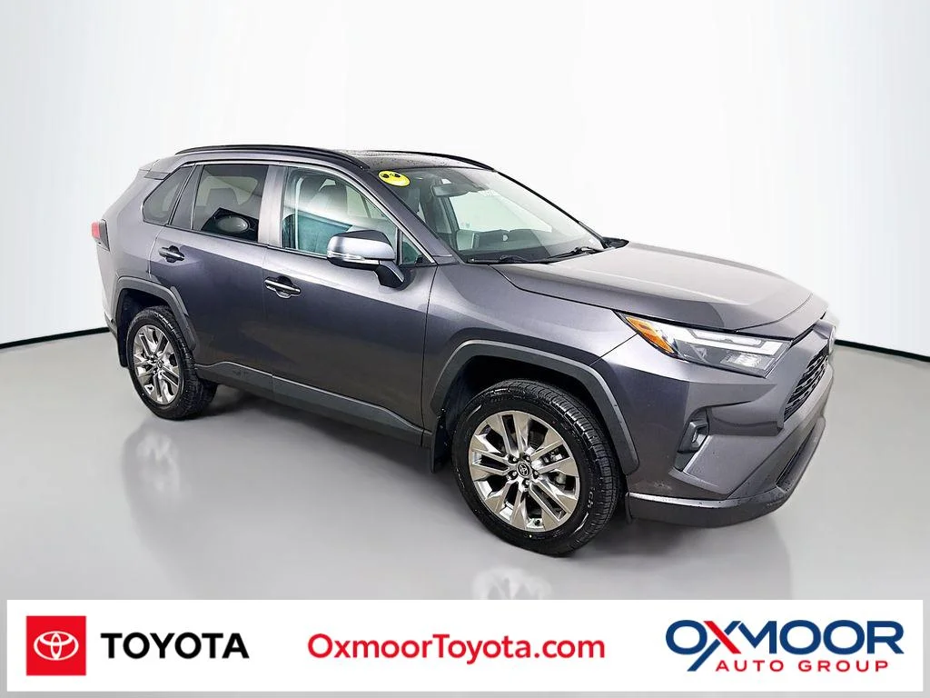 Used 2024 Magnetic Gray Metallic Toyota XLE Premium image 1