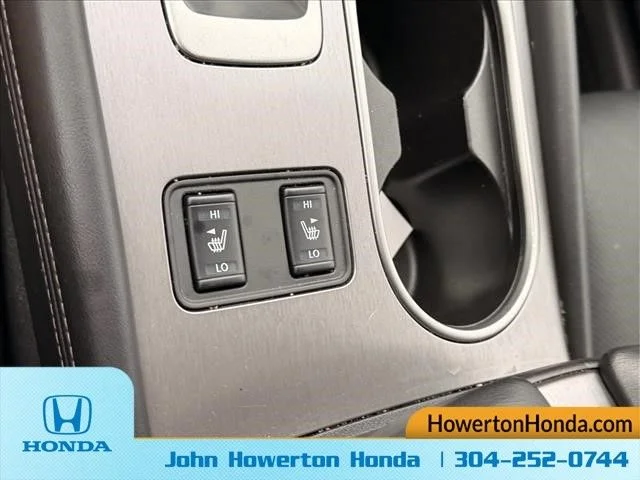 Used 2021 Black Nissan SL image 26