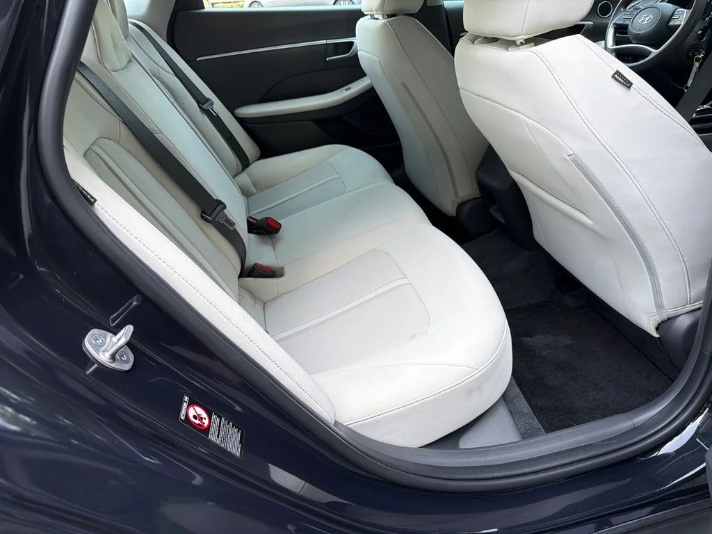Used 2023 Blue Hyundai SE image 15