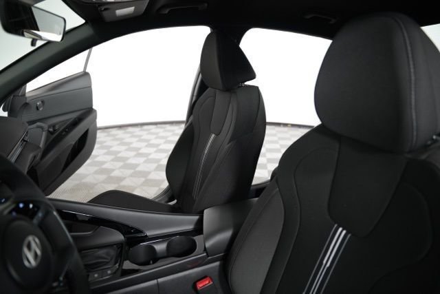 2025 Hyundai Elantra Blue - Photo 20