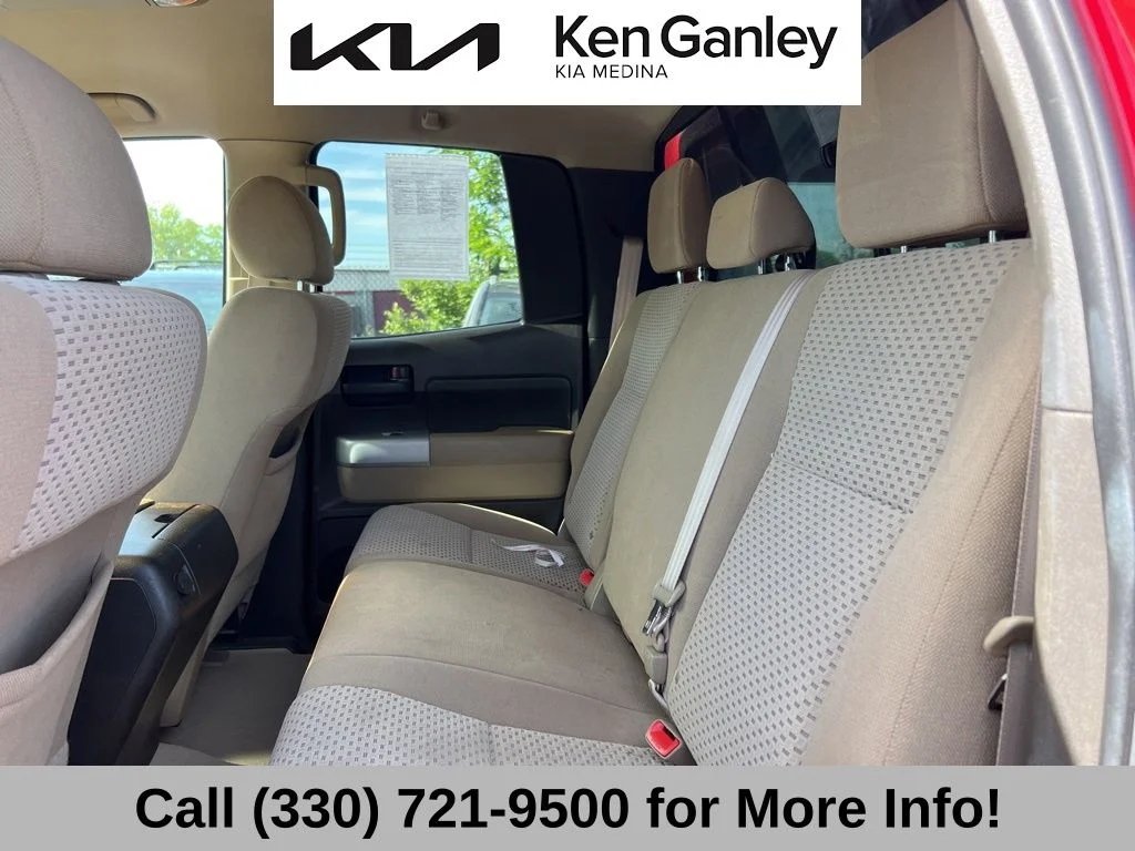 Used 2007 Red Toyota SR5 image 10