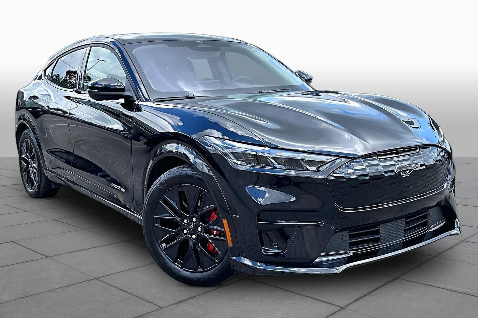 Certified Used 2025 Shadow Black Ford Premium image 2