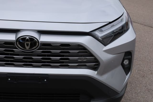 2024 Toyota RAV4 Limited - Photo 19
