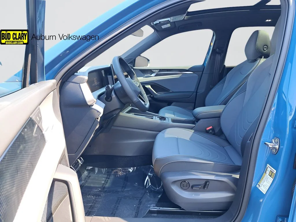 New 2025 Blue Volkswagen 2.0T SE R-Line Black image 13