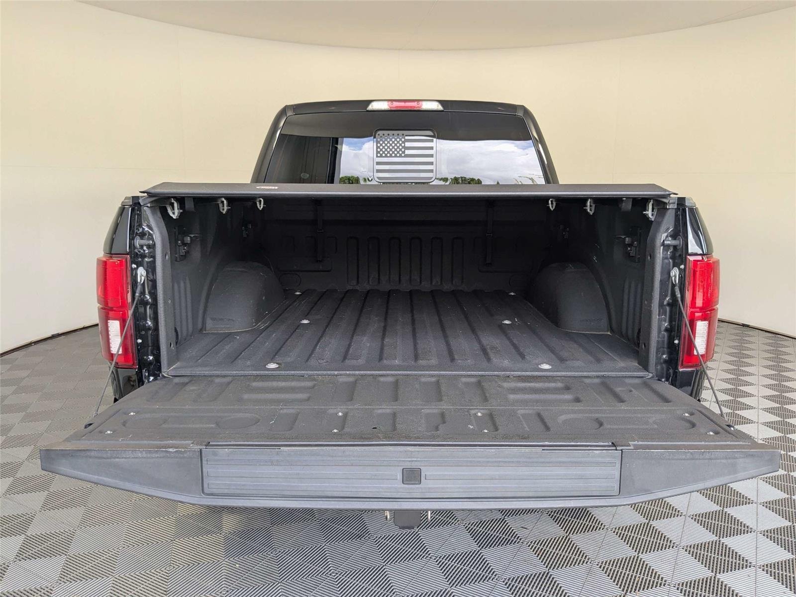 Used 2019 Agate Black FORD  image 8