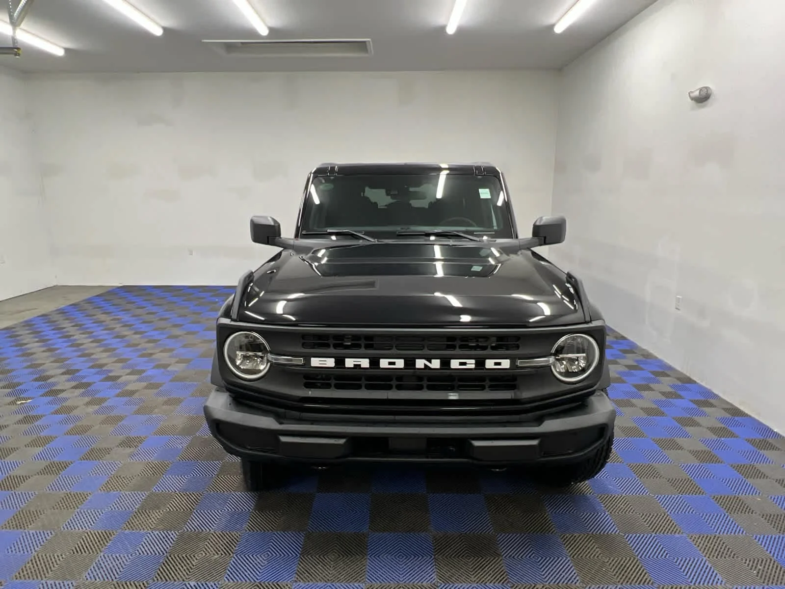 New 2026 Shadow Black Ford Big Bend image 2