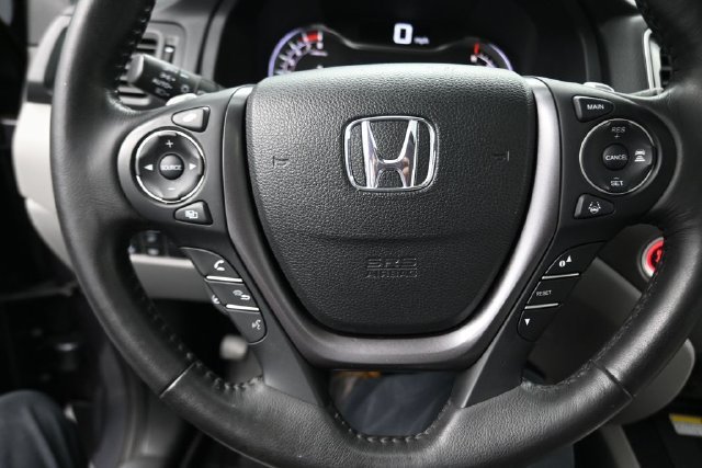 Certified Used 2023 Modern Steel Metallic Honda AWD RTL-E image 41