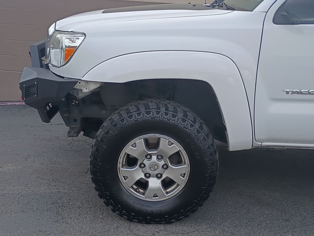 Used 2012 Super White Toyota Base image 8