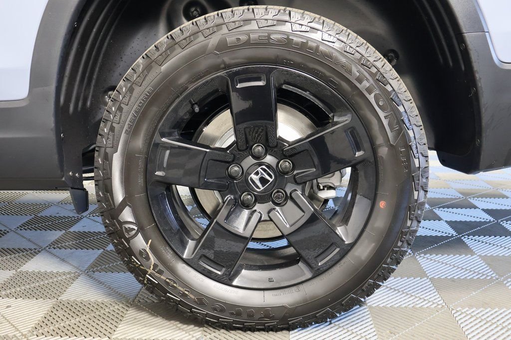 New 2026 Sonic Gray Pearl Honda Black Edition image 10