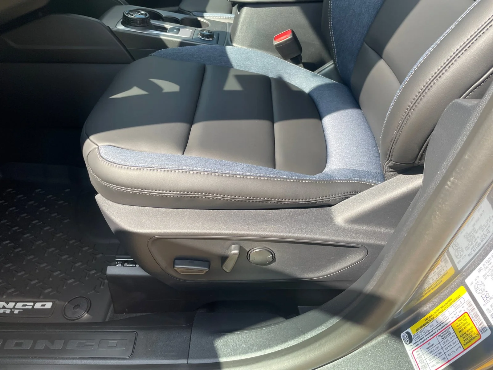 New 2026 Carbonized Grey Metallic Ford Outer Banks image 14