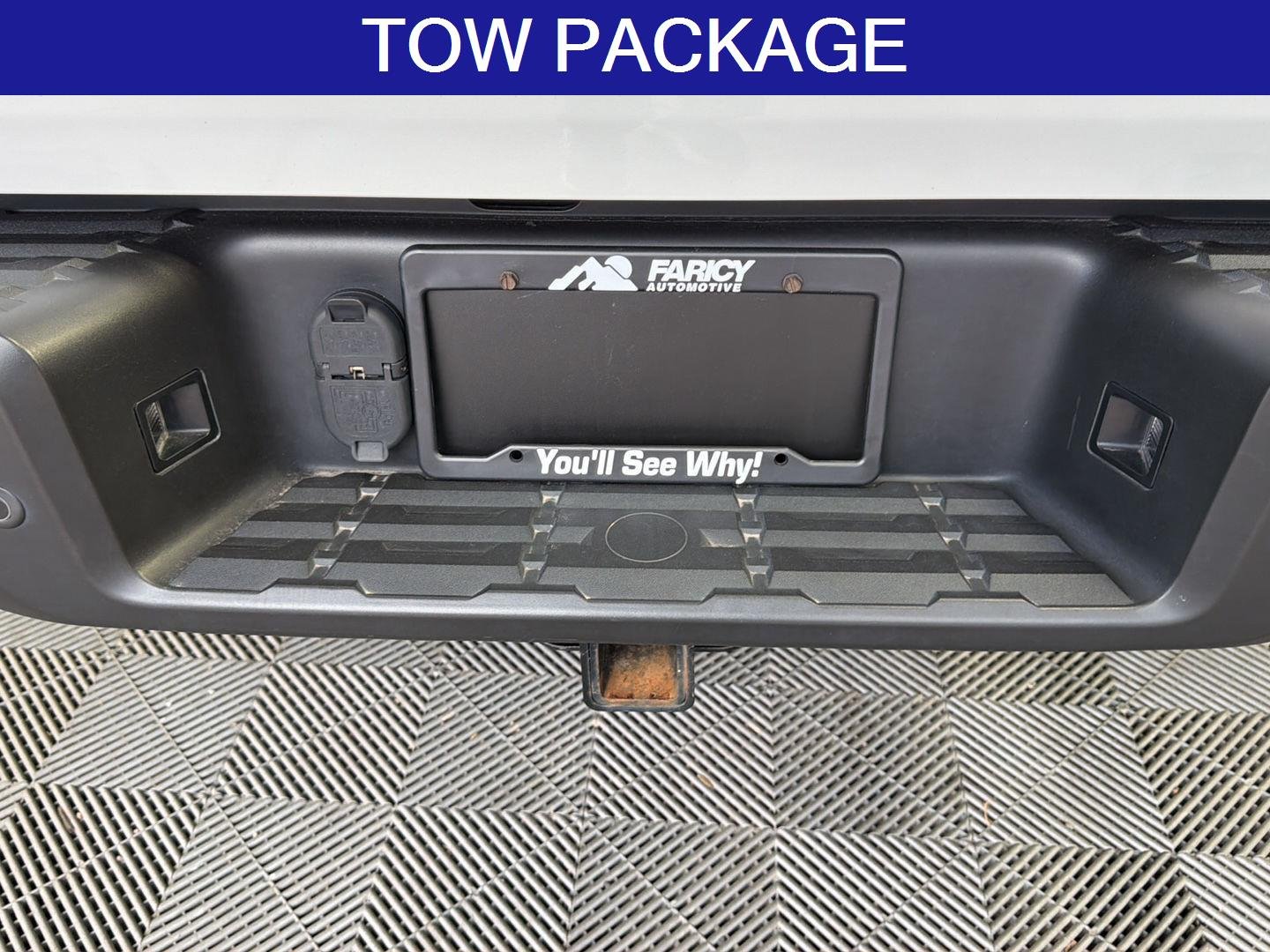 Used 2023 Glacier White Nissan PRO-4X image 8