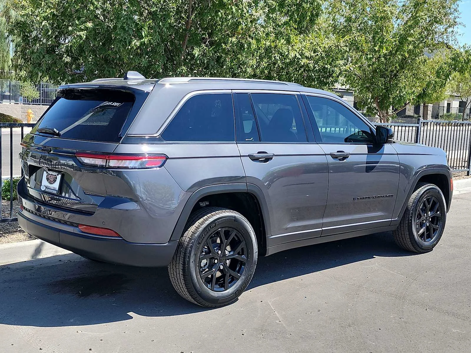 New 2026 Baltic Gray Metallic Clearcoat Jeep Laredo Altitude image 8