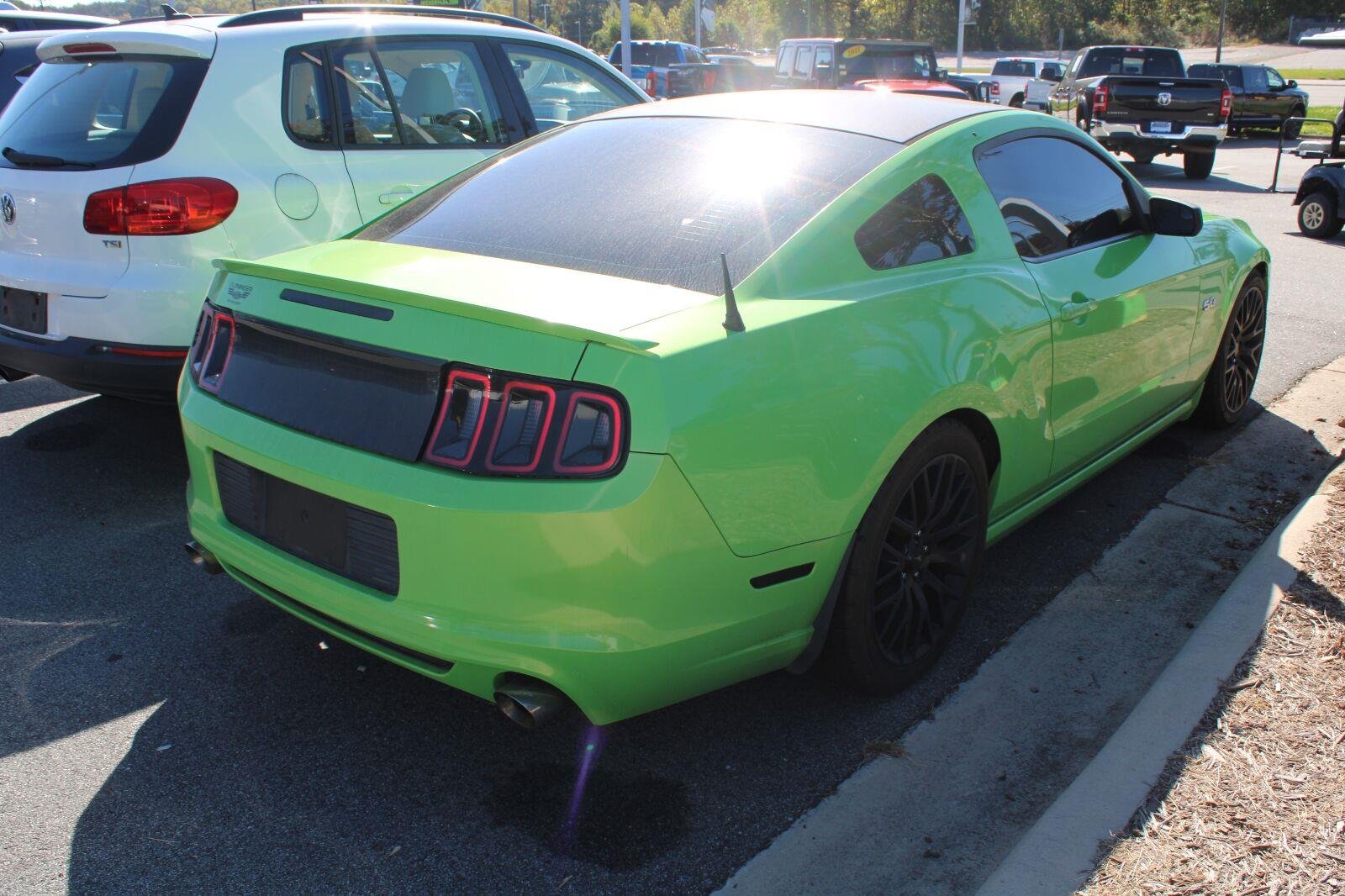 Used 2014 Gotta Have It Green Metallic Tri-Coat Ford 2dr Cpe GT image 6