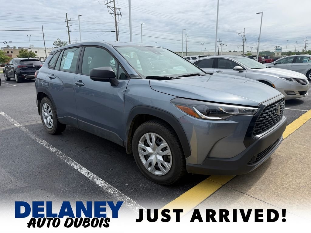 2022 Toyota Corolla Cross L AWD's photo