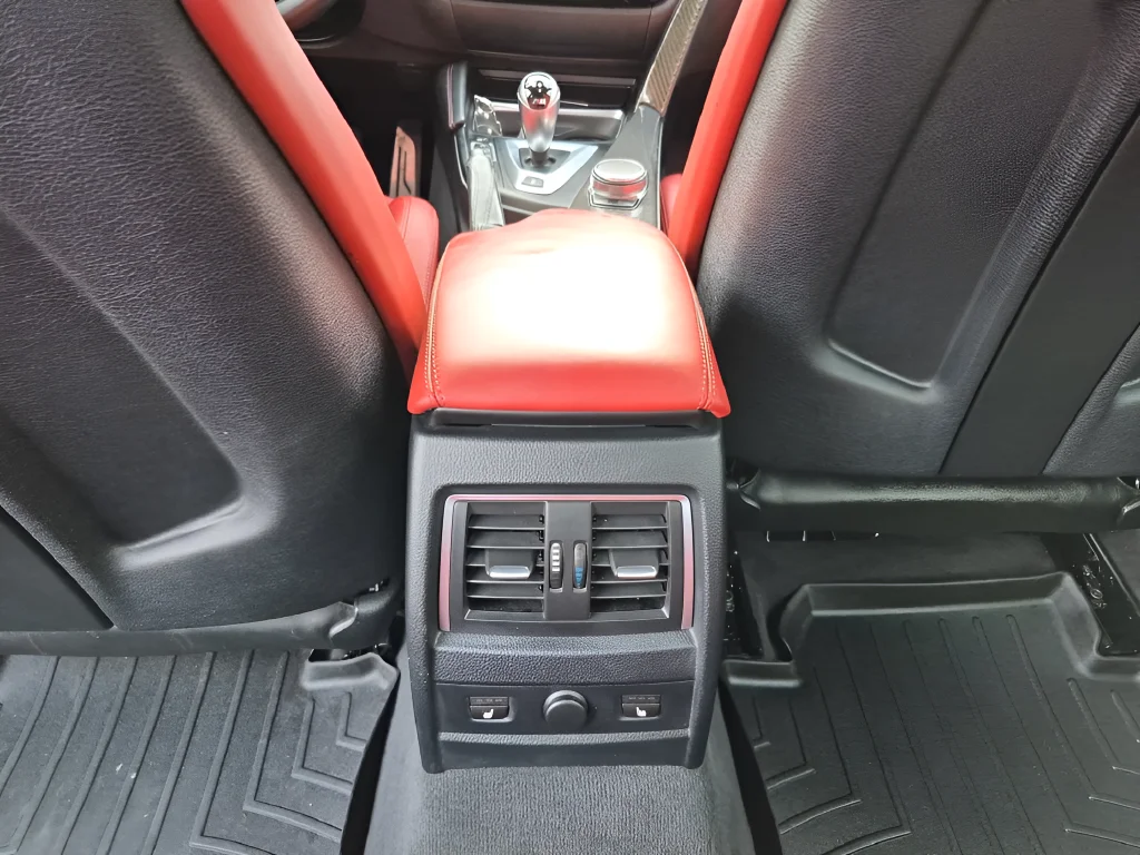 Used 2018 White BMW Base image 29