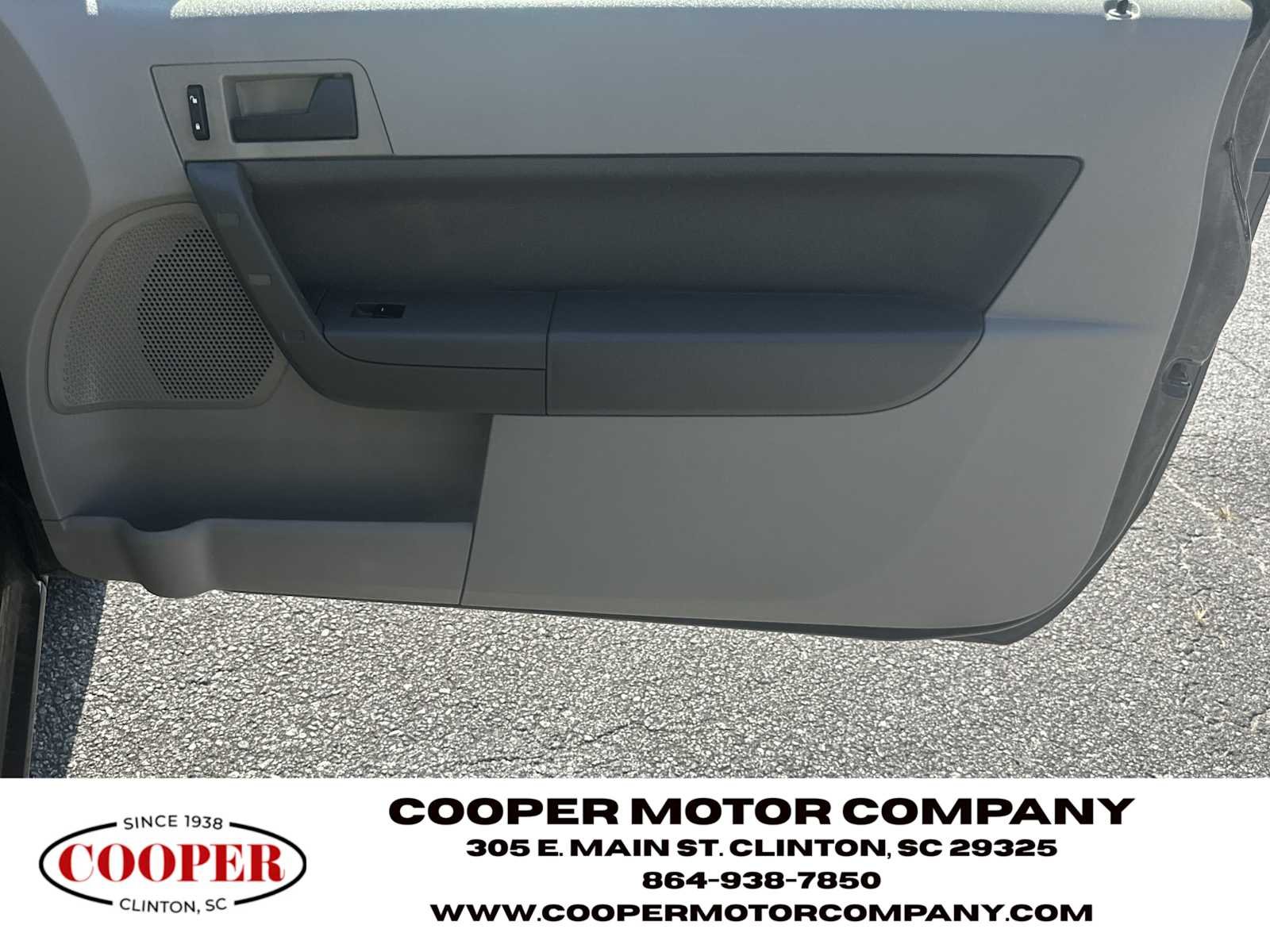 Used 2010 BLACK Ford SE image 18