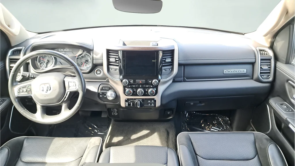 Used 2021 Silver Ram Laramie image 17