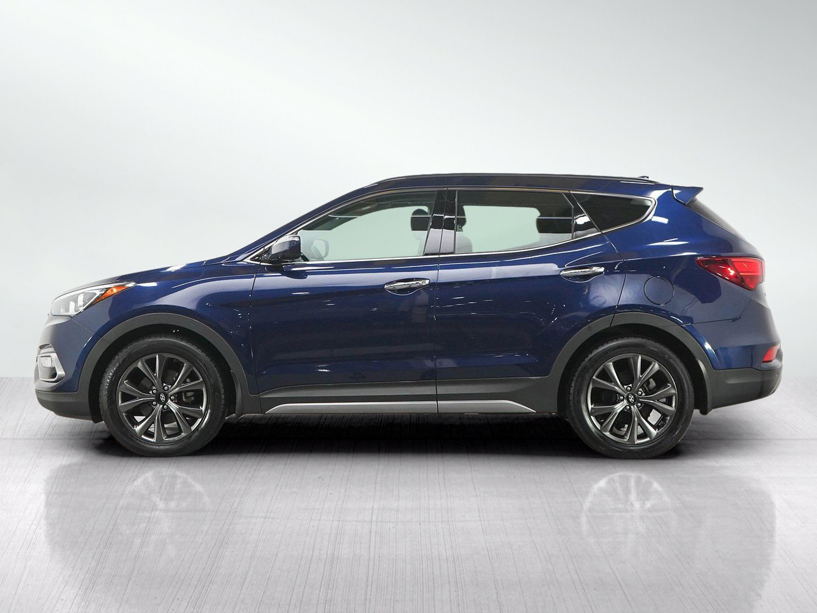 Used 2018 Hyundai Santa Fe Sport 2.0T Ultimate with VIN 5XYZWDLA9JG520131 for sale in Burnsville, Minnesota