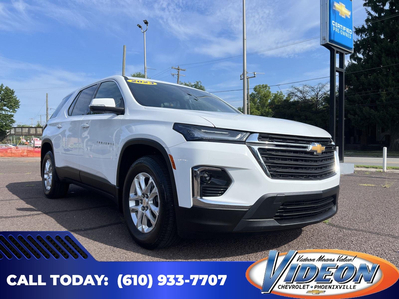 2023 Chevrolet Traverse LS