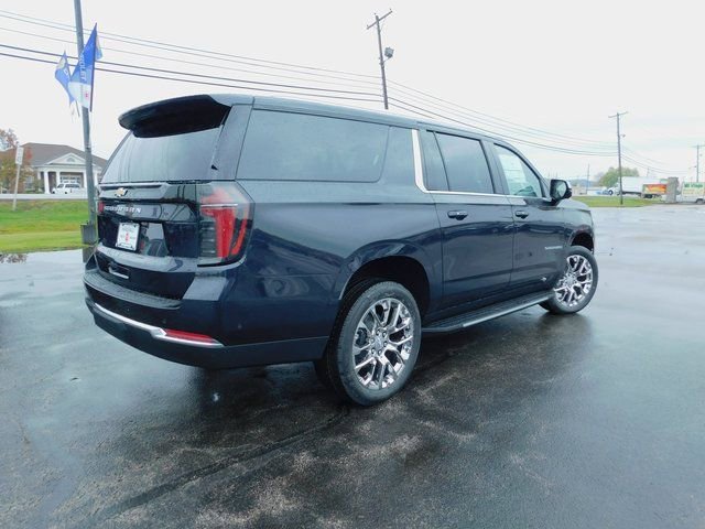 2026 Chevrolet Suburban LS - Photo 7