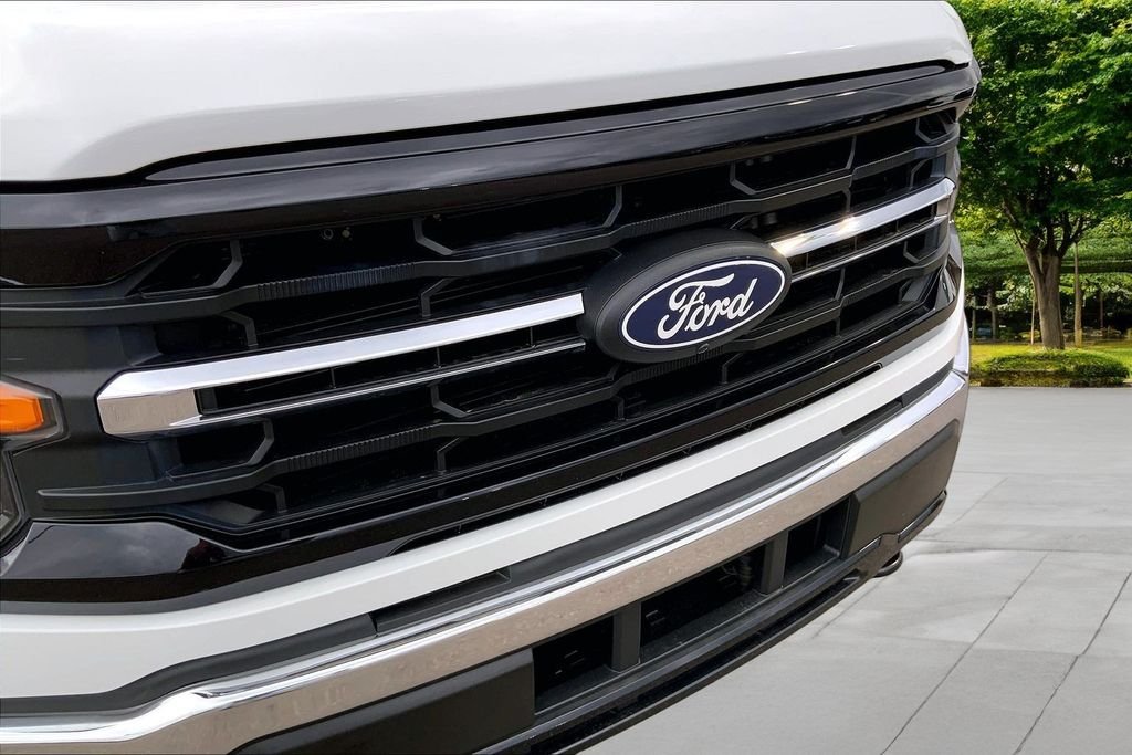 Used 2024 White Ford XLT image 33