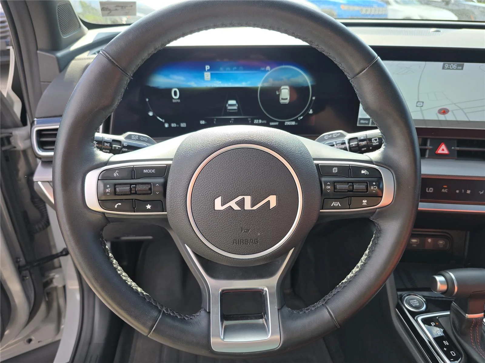 Used 2025 Wolf Gray Kia SX-Prestige image 32