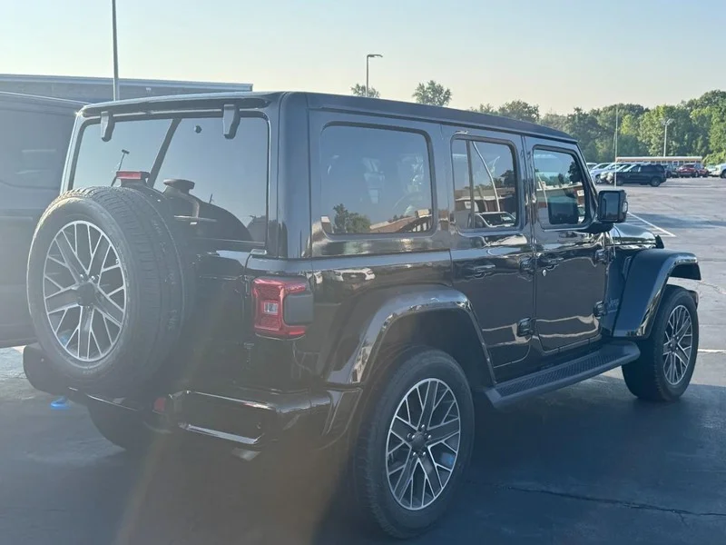 Used 2023 Black Clearcoat Jeep Sahara High Altitude image 3