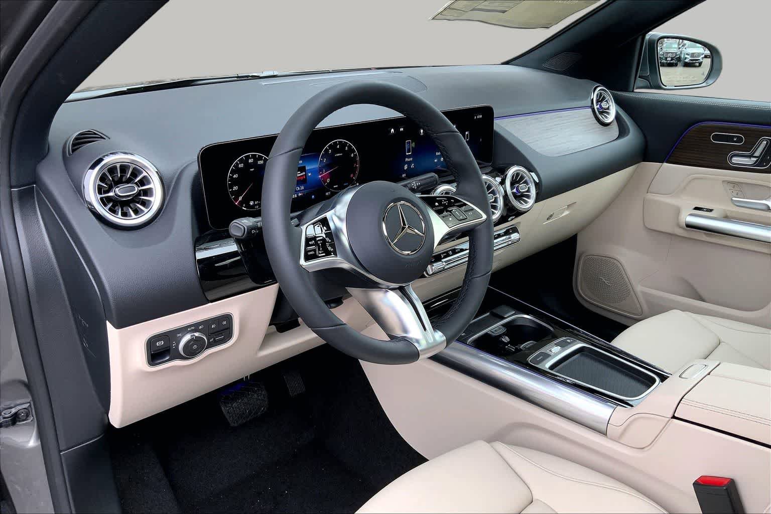 New 2026 Mountain Grey Metallic Mercedes-Benz GLA 250 image 9