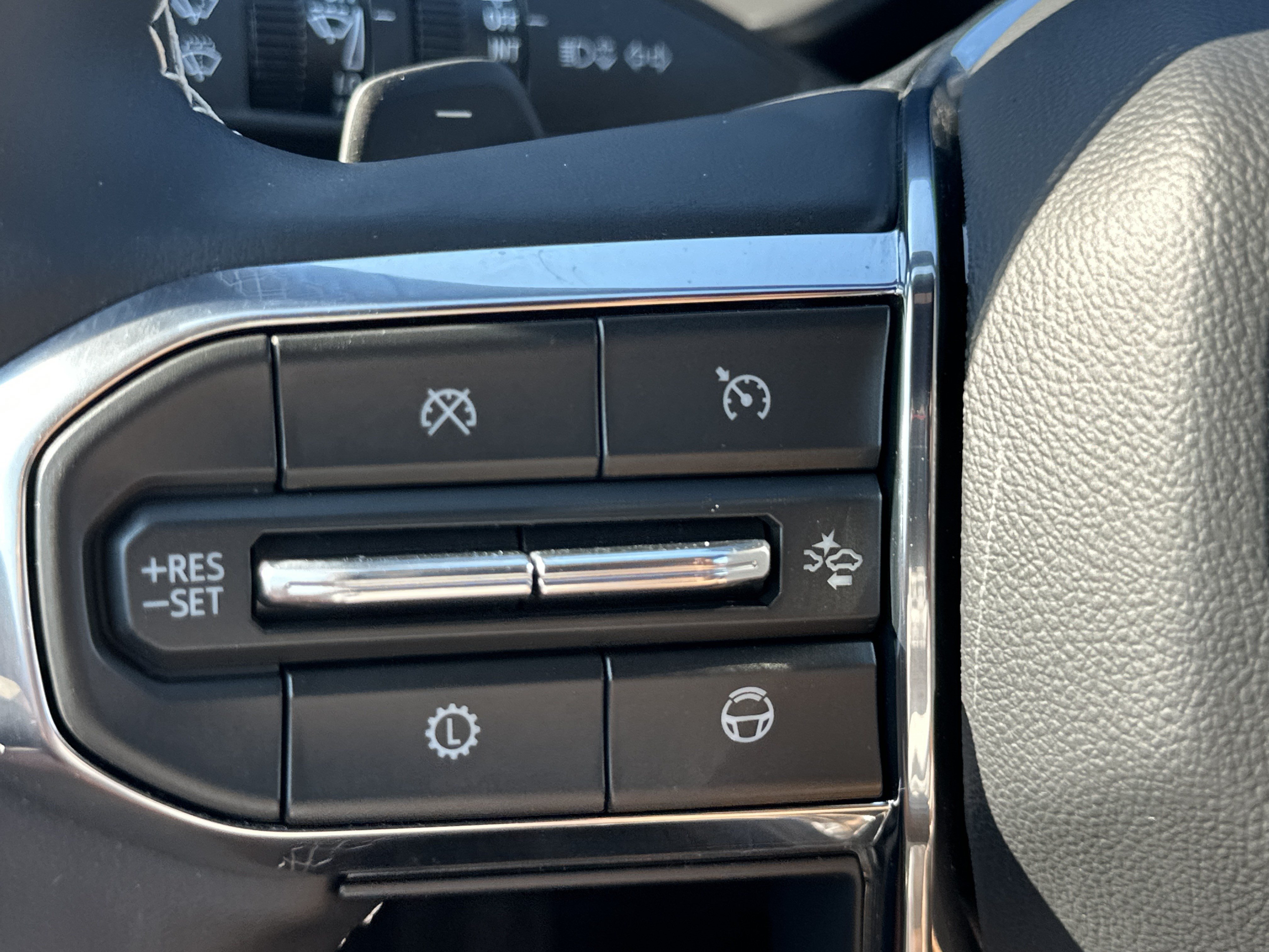 2026 GMC Acadia Denali Ultimate - Photo 27