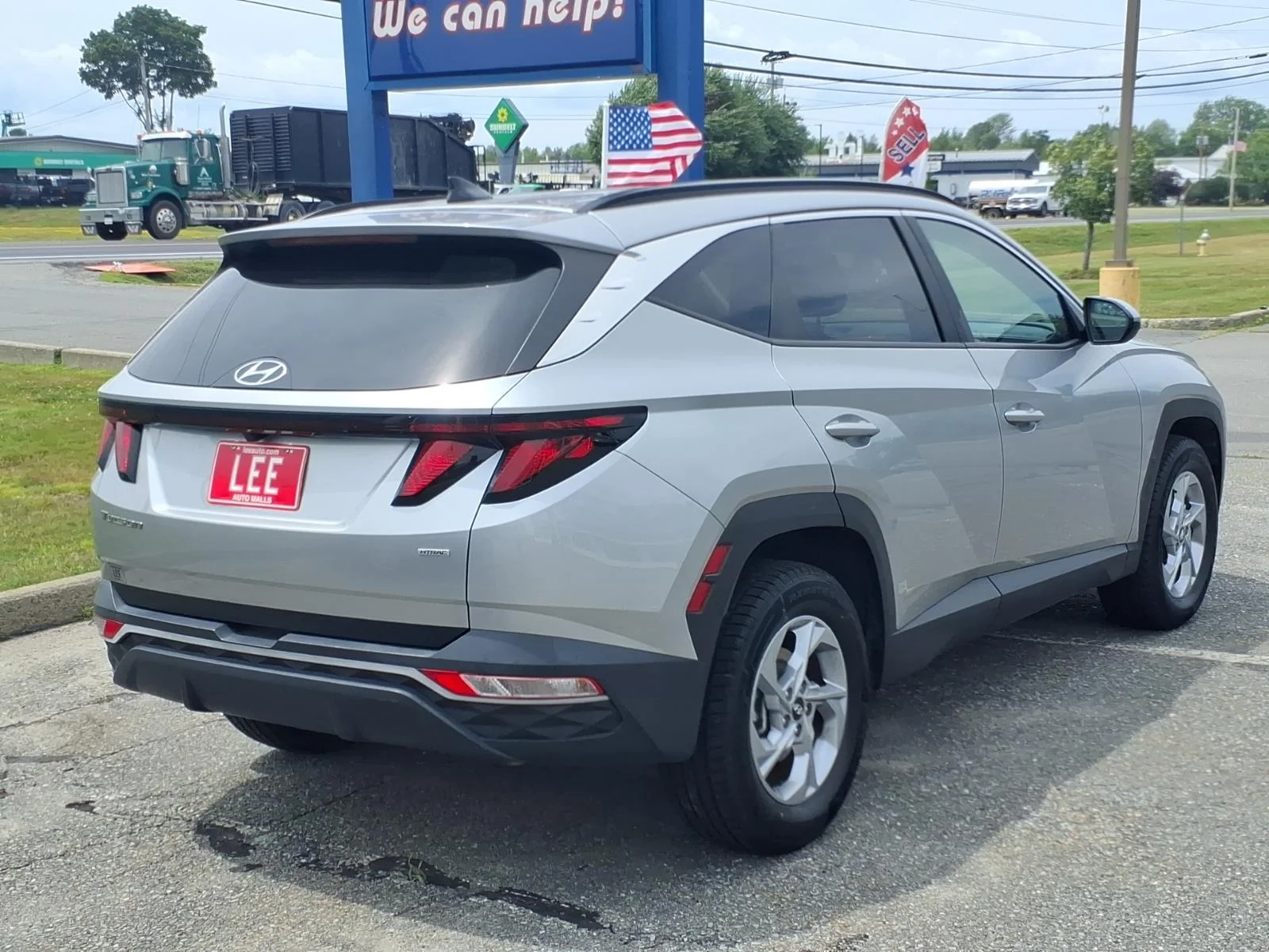 Used 2024 Shimmering Silver Hyundai SEL image 5
