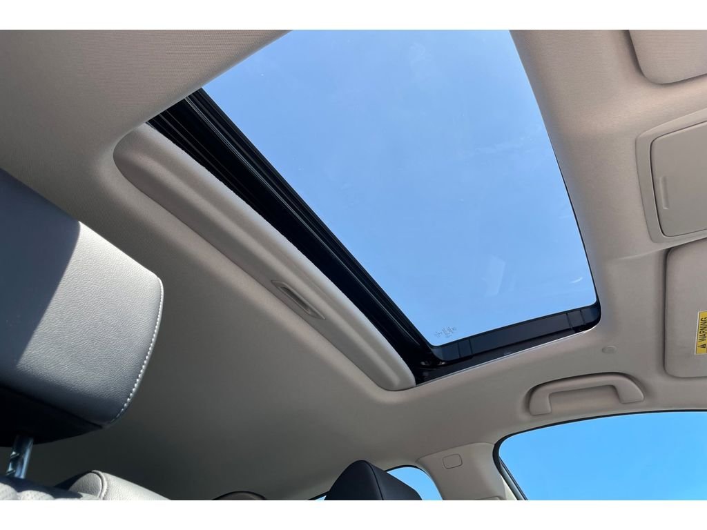Used 2022 Sonic Gray Pearl Honda Touring image 18